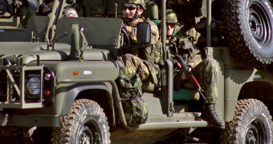 Pancéřovaný Land Rover Defender Armoured 4